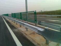 高速公路护栏立柱