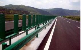 2017年高速公路波形护栏板执行标准解析